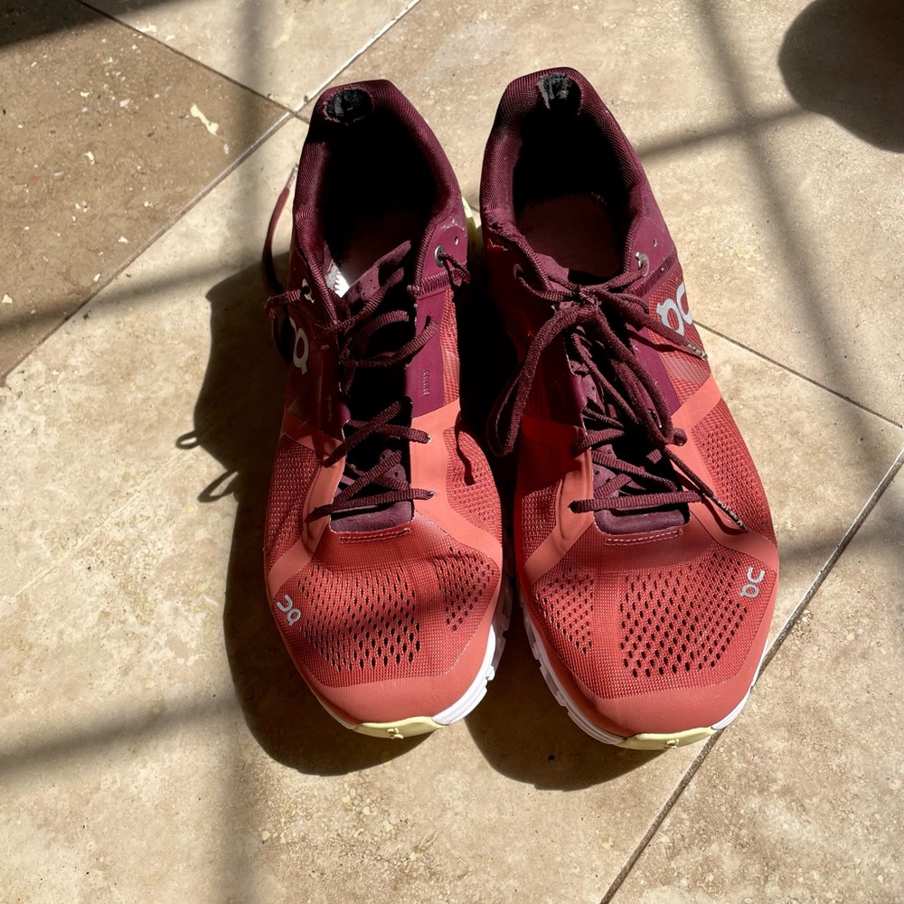 Mens On Running shoes. Size 10.5
